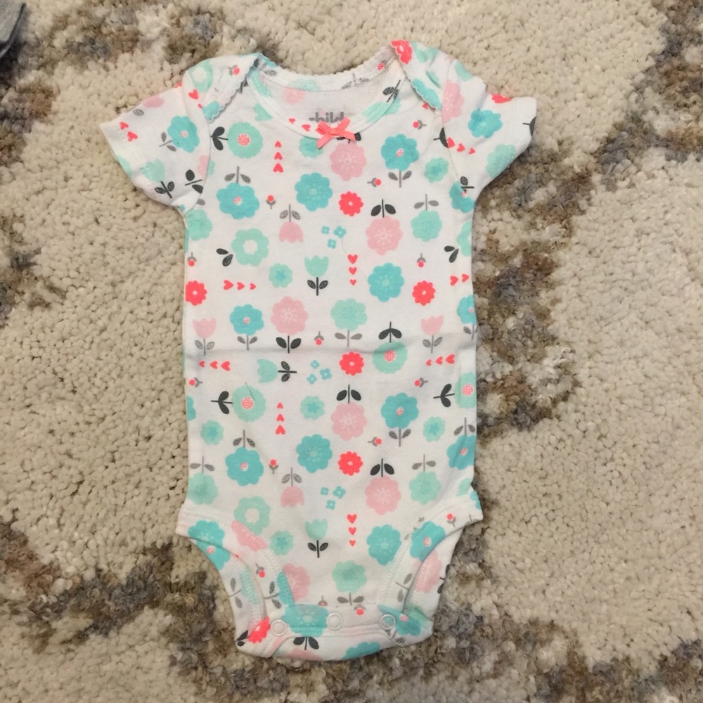 NWOT: Carter’s Newborn Onesies, Set of 3 - Picture 3 of 5